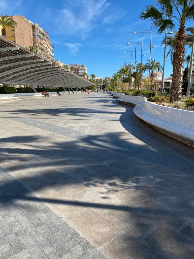 Apartamento Pod Papugami Torrevieja Esterno foto